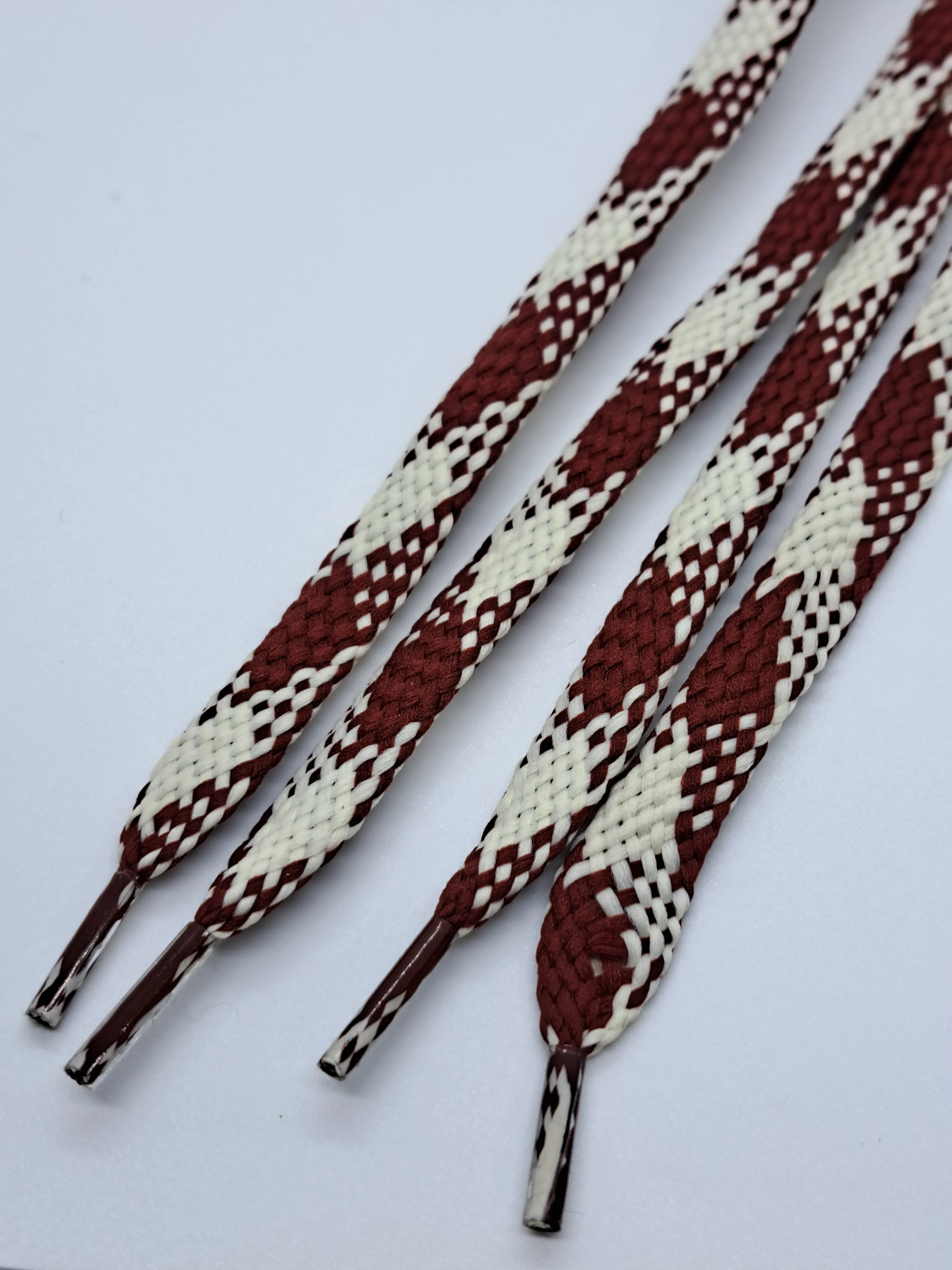 Flat Argyle Shoelaces - Maroon and Cream