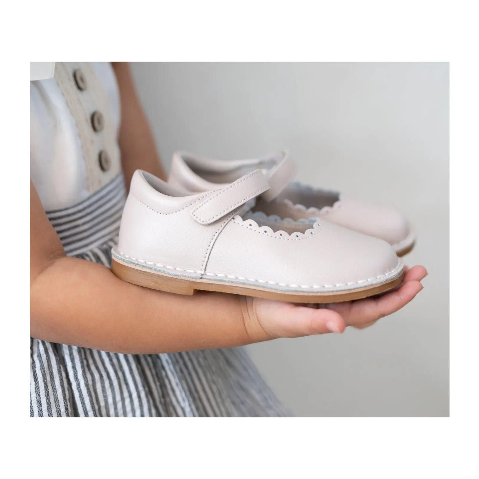 Mary Janes Scalloped | Caitlin