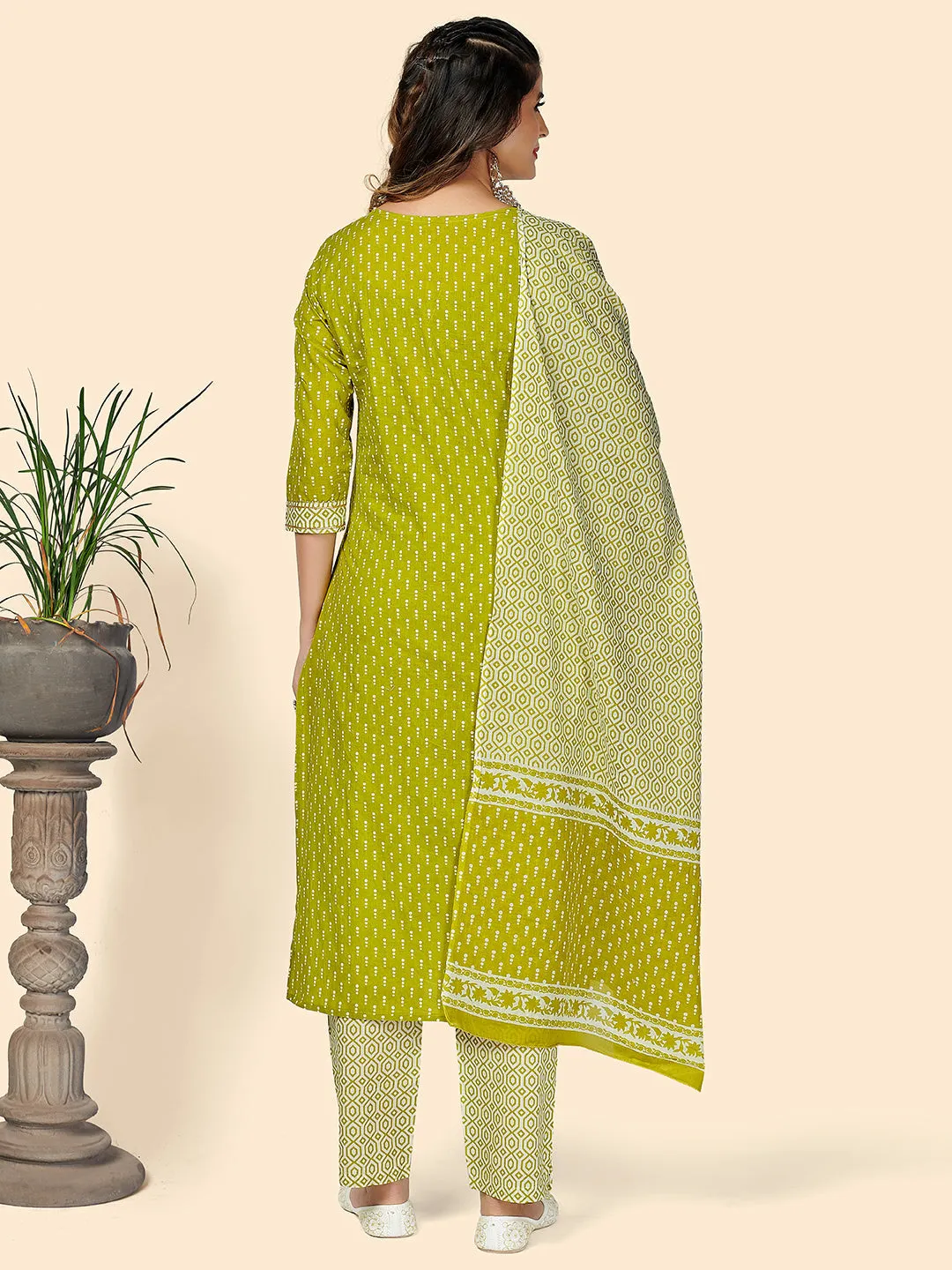 Women'S Printed & Embroidered Straight Cotton Parrot Green Stitched Kurta Pant With Dupatta