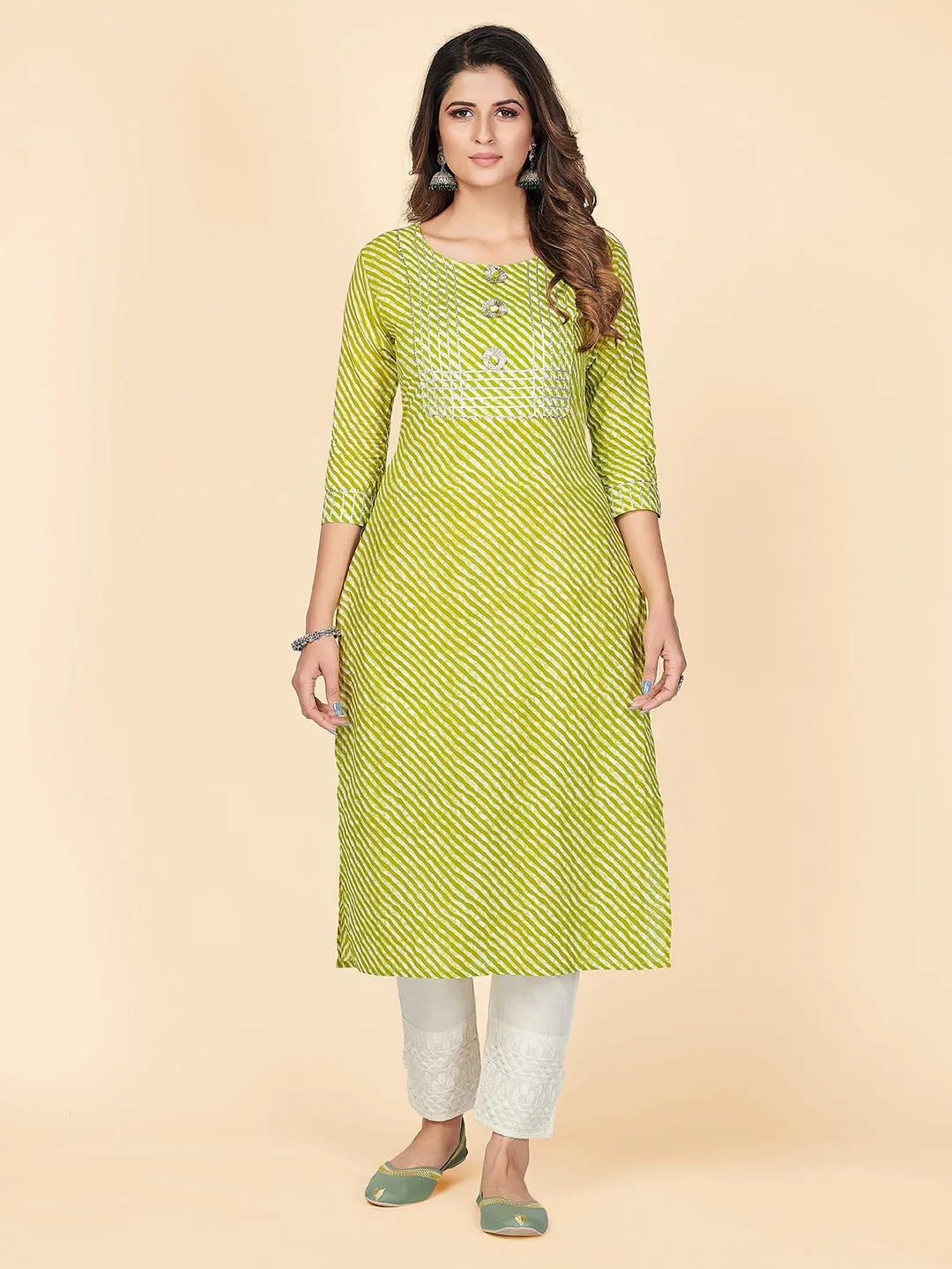 Women'S Printed & Gota Patti Straight Cotton Parrot Green Stitched Kurta