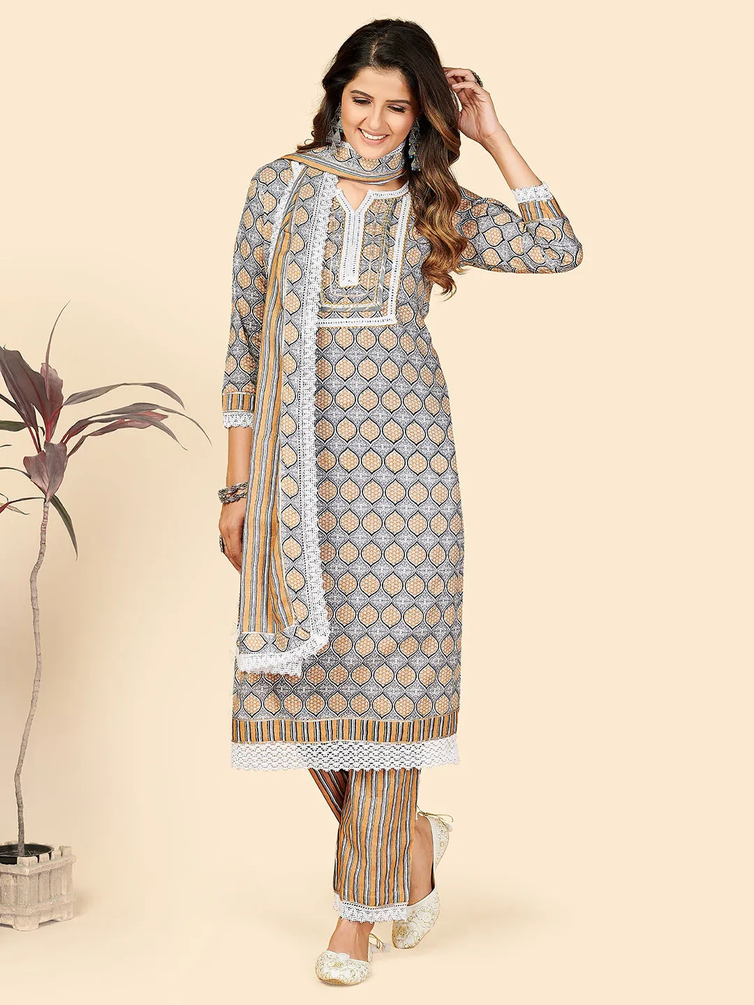 Women'S Printed & Lace Work Straight Cotton Grey Stitched Kurta Pant With Dupatta