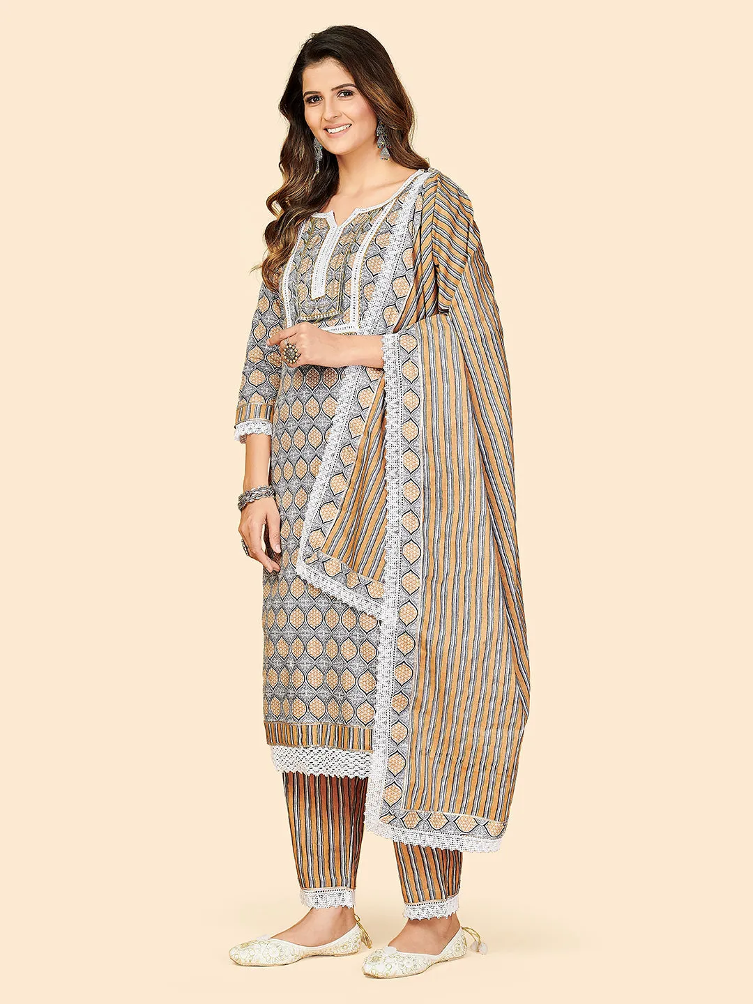 Women'S Printed & Lace Work Straight Cotton Grey Stitched Kurta Pant With Dupatta