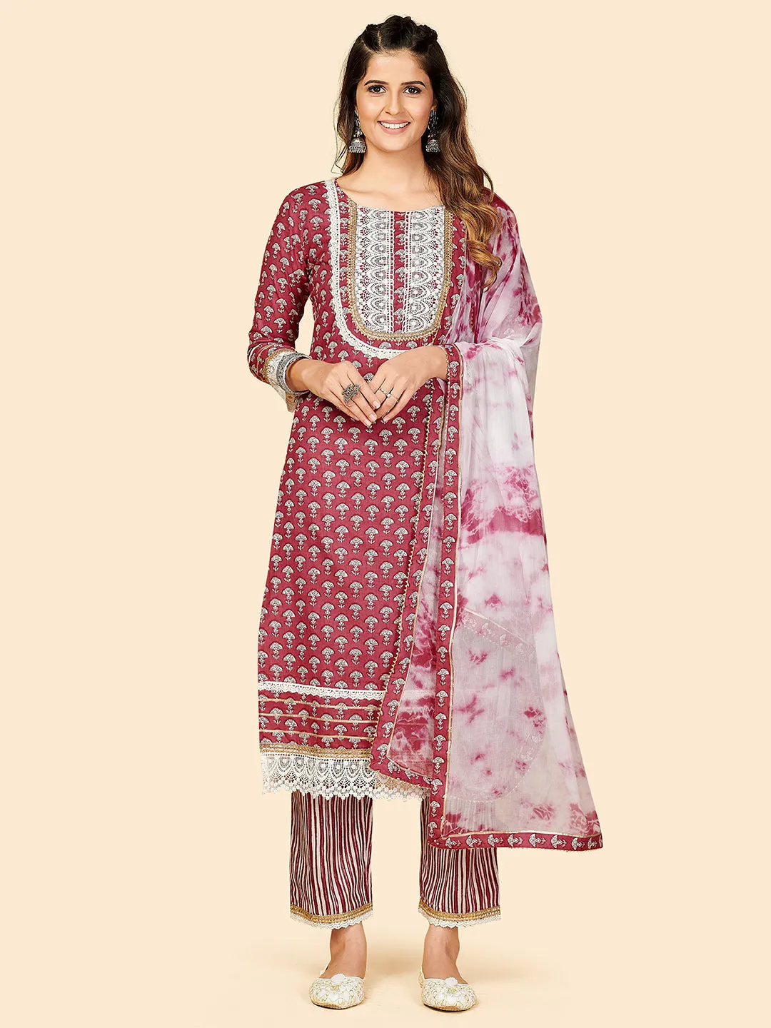 Women'S Printed & Lace Work Straight Cotton Magenta Stitched Kurta Pant With Dupatta