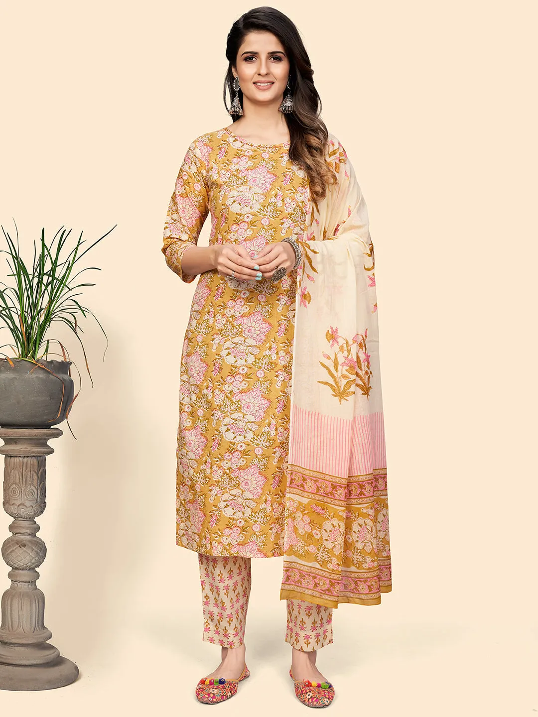 Women'S Printed & Sequience Straight Cotton Yellow Stitched Kurta Pant With Dupatta