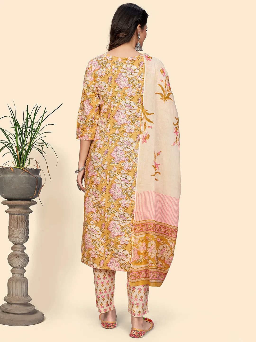 Women'S Printed & Sequience Straight Cotton Yellow Stitched Kurta Pant With Dupatta