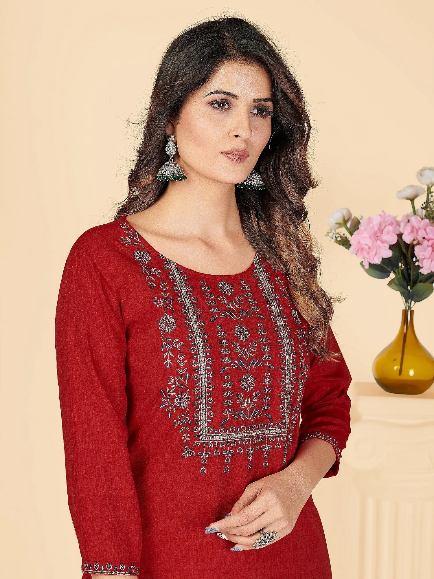 Women'S Solid & Embroidered Straight Rayon Red Stitched Kurta