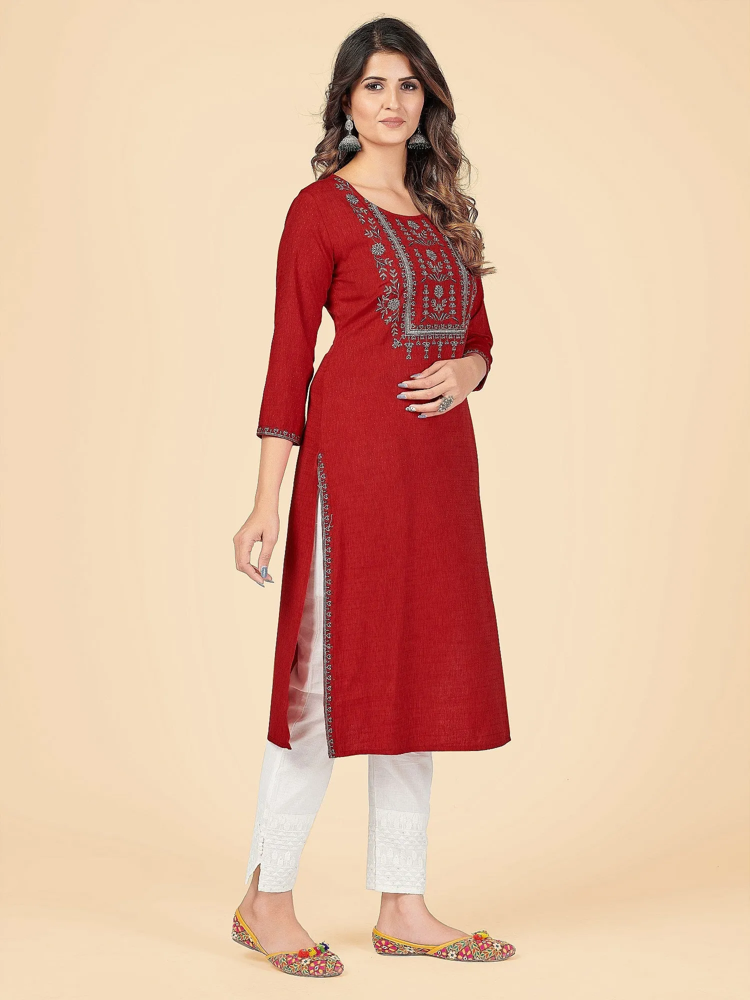 Women'S Solid & Embroidered Straight Rayon Red Stitched Kurta