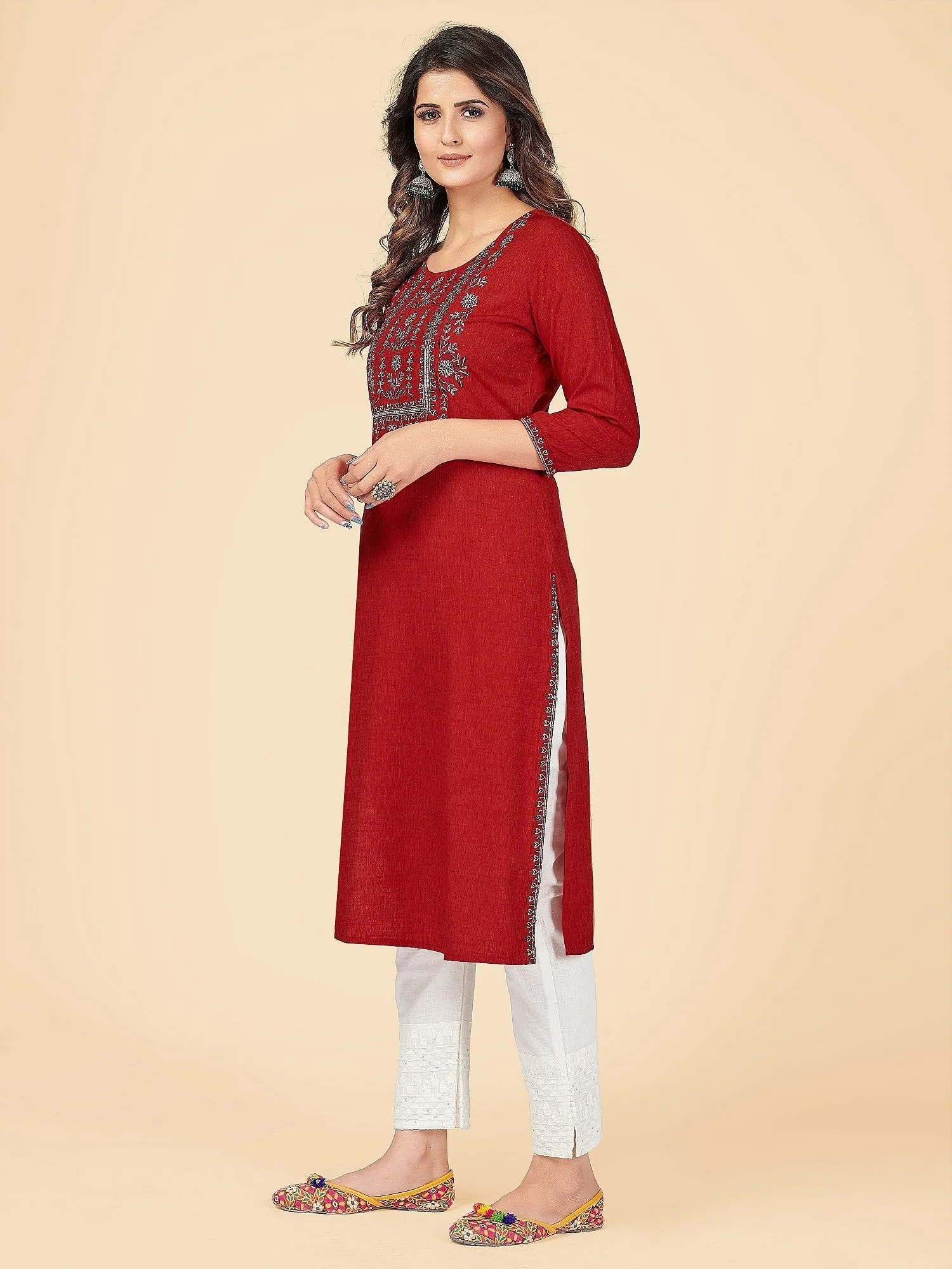 Women'S Solid & Embroidered Straight Rayon Red Stitched Kurta