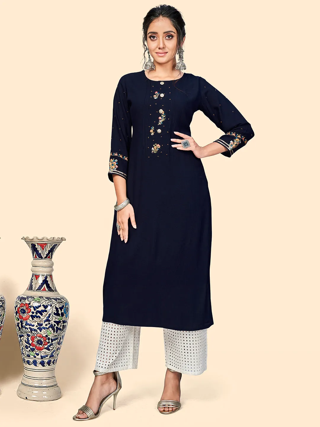 Women'S Viscose Embroidered Straight Stitched Kurta